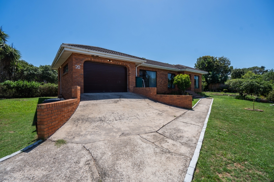 3 Bedroom Property for Sale in Seafield Eastern Cape